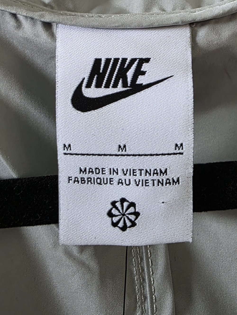 Nike Essential Womens Trench Coat Size Medium NWT - Picture 11 of 13